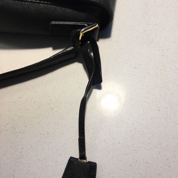 Michael Kors MK black crossbody - Picture 6 of 9